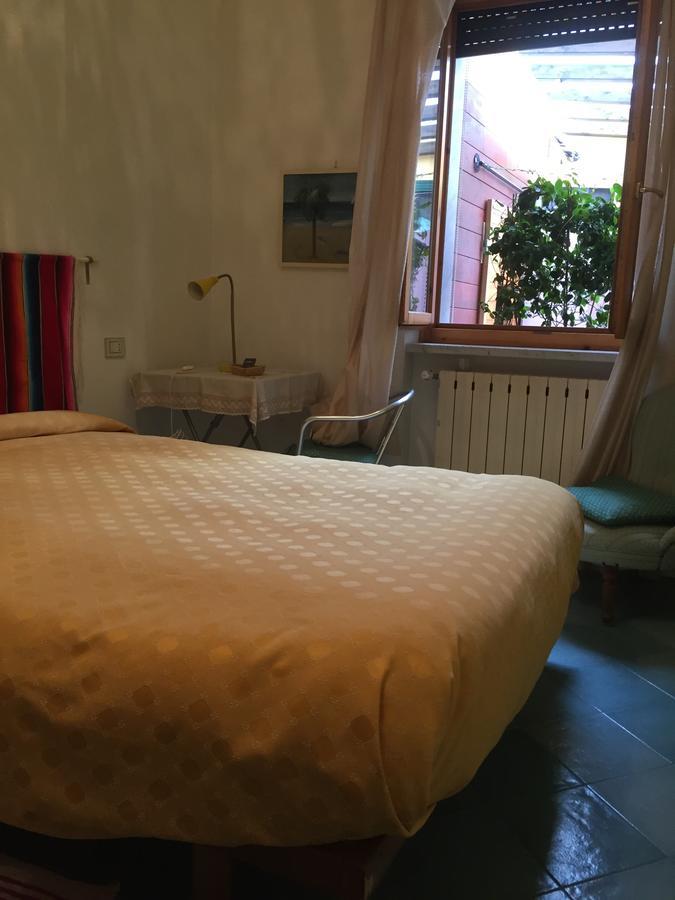 Casa Fornaciari Panzió Viareggio Kültér fotó